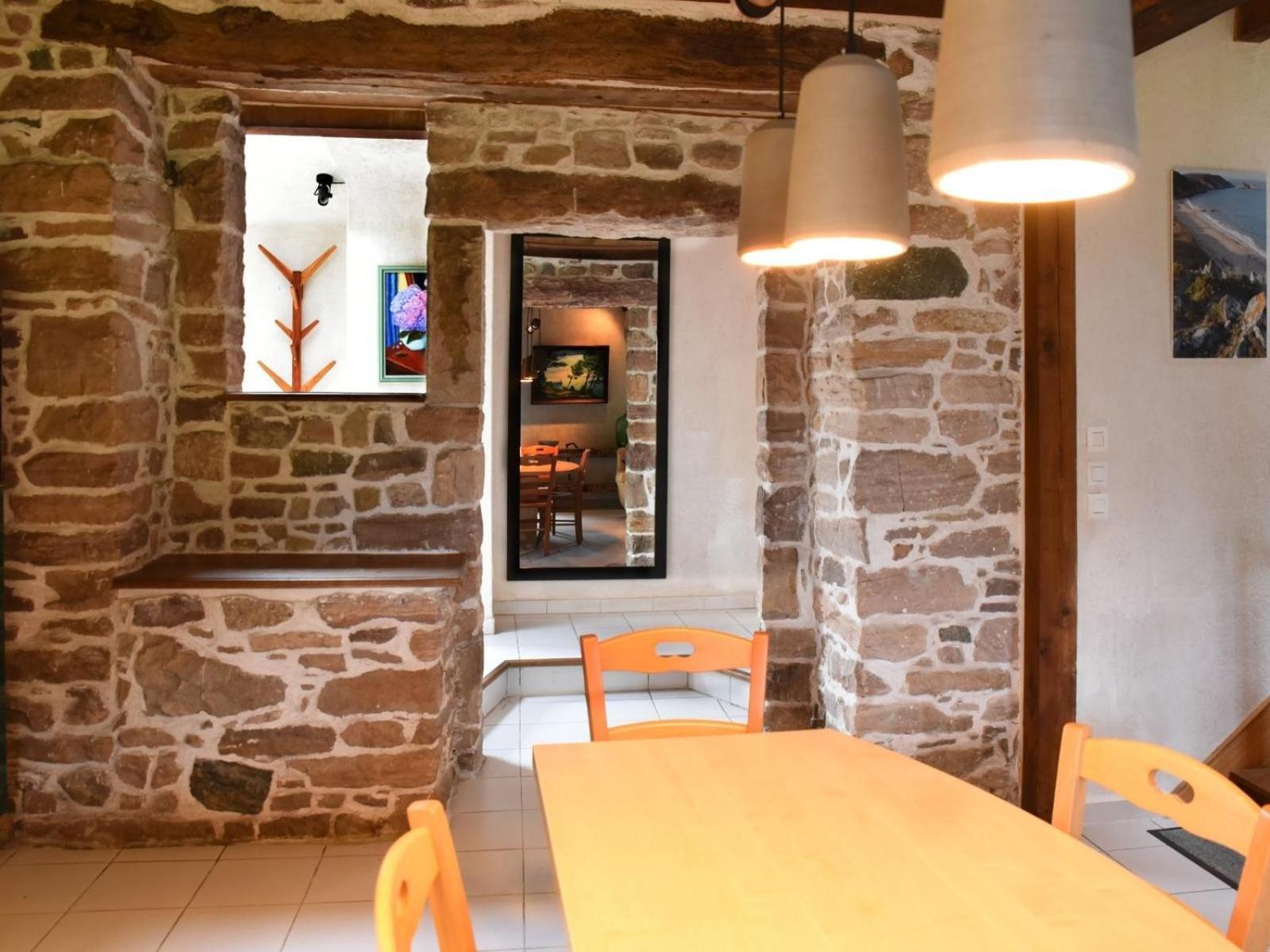 La Ville Es Renais - Ferme Et Maison D'Hotes Insolite Erquy Exterior photo